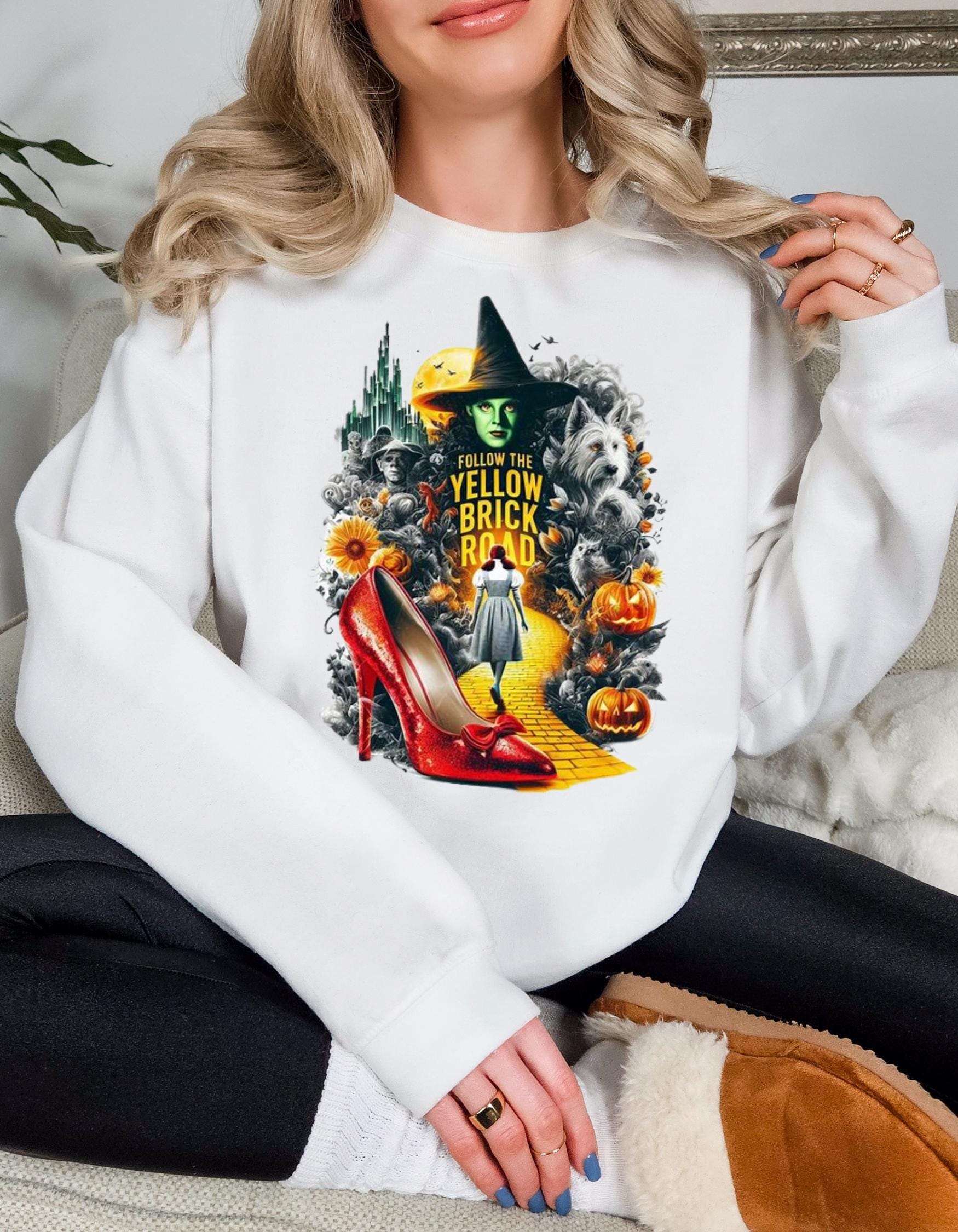 Personalisierbares Emerald City Herbst Sweatshirt - Festliche Parodie Zauberer von Oz Inspirierte Kleidung