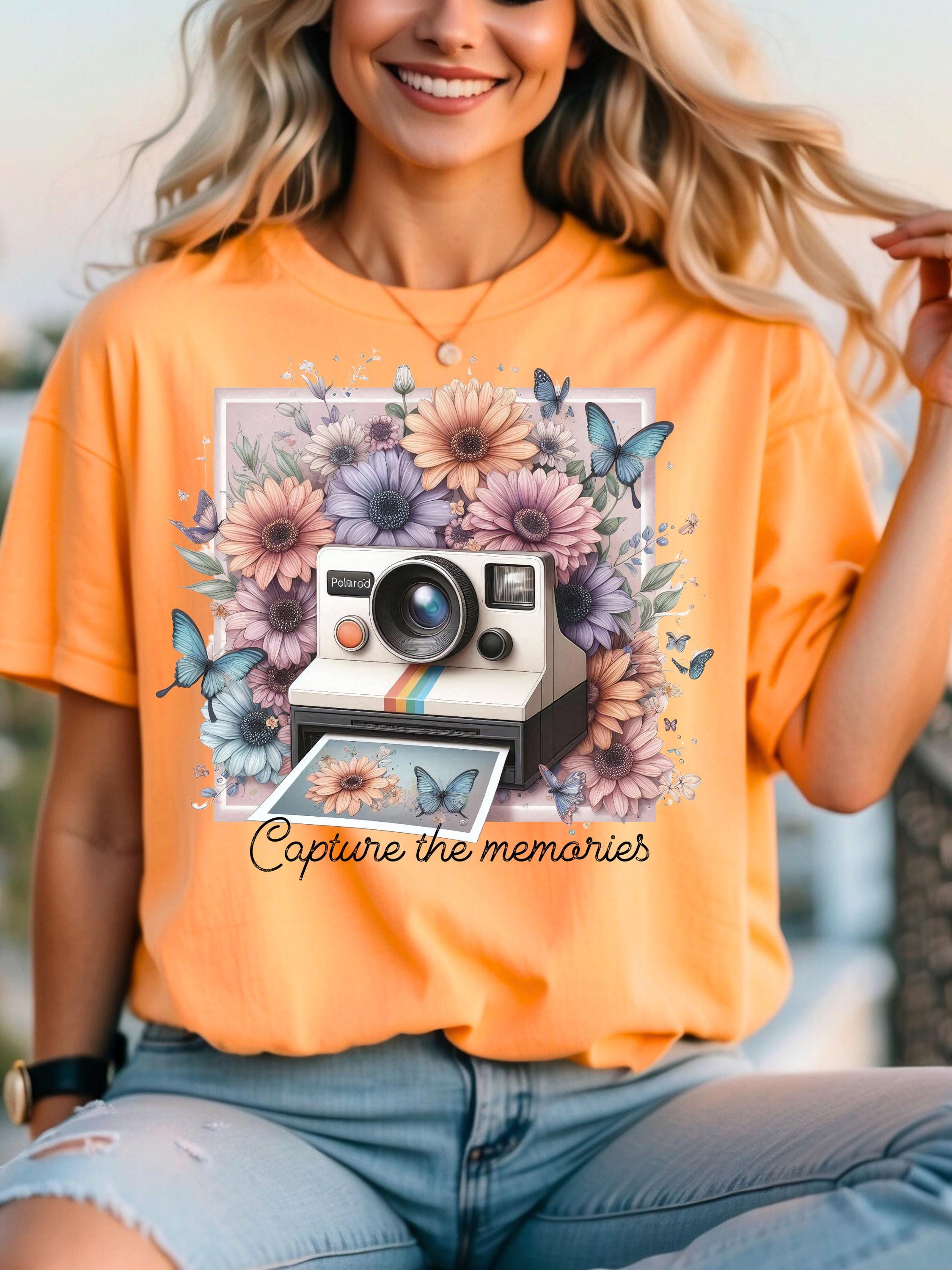 Inspirierendes T-Shirt, Motivierendes Zitat T-Shirt, Positives Shirt, Geschenk für Frauen - Unisex T-Shirt, Kleidungsstückgefärbtes Shirt, Capture the Moments Shirt,