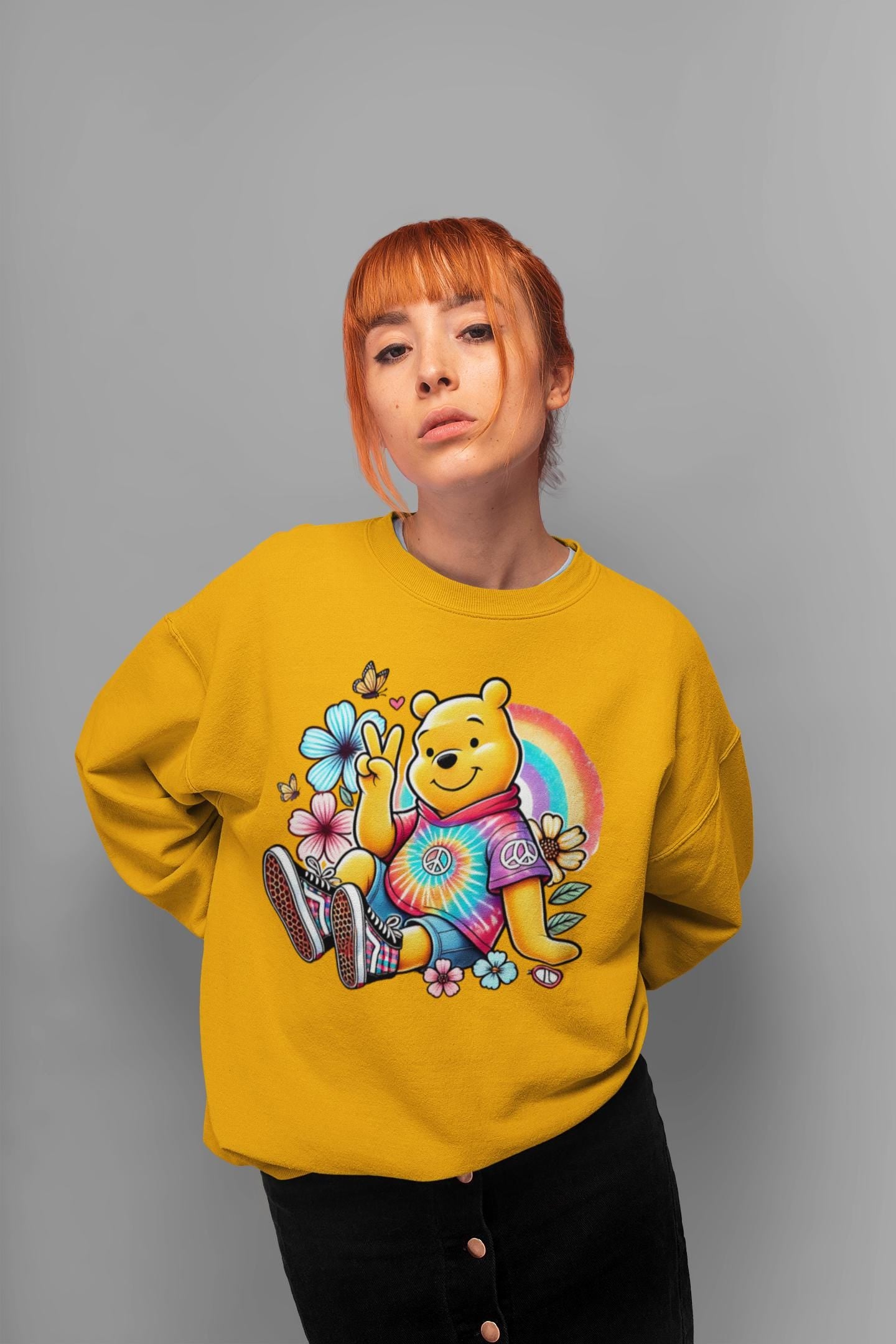 Pooh Bear Storybook Parody Sweatshirt, Street Art Tie Dye Shirt, Unisex Pullover, Crewneck Pullover, Grafik T-Shirt, Vintage inspirierte Kleidung