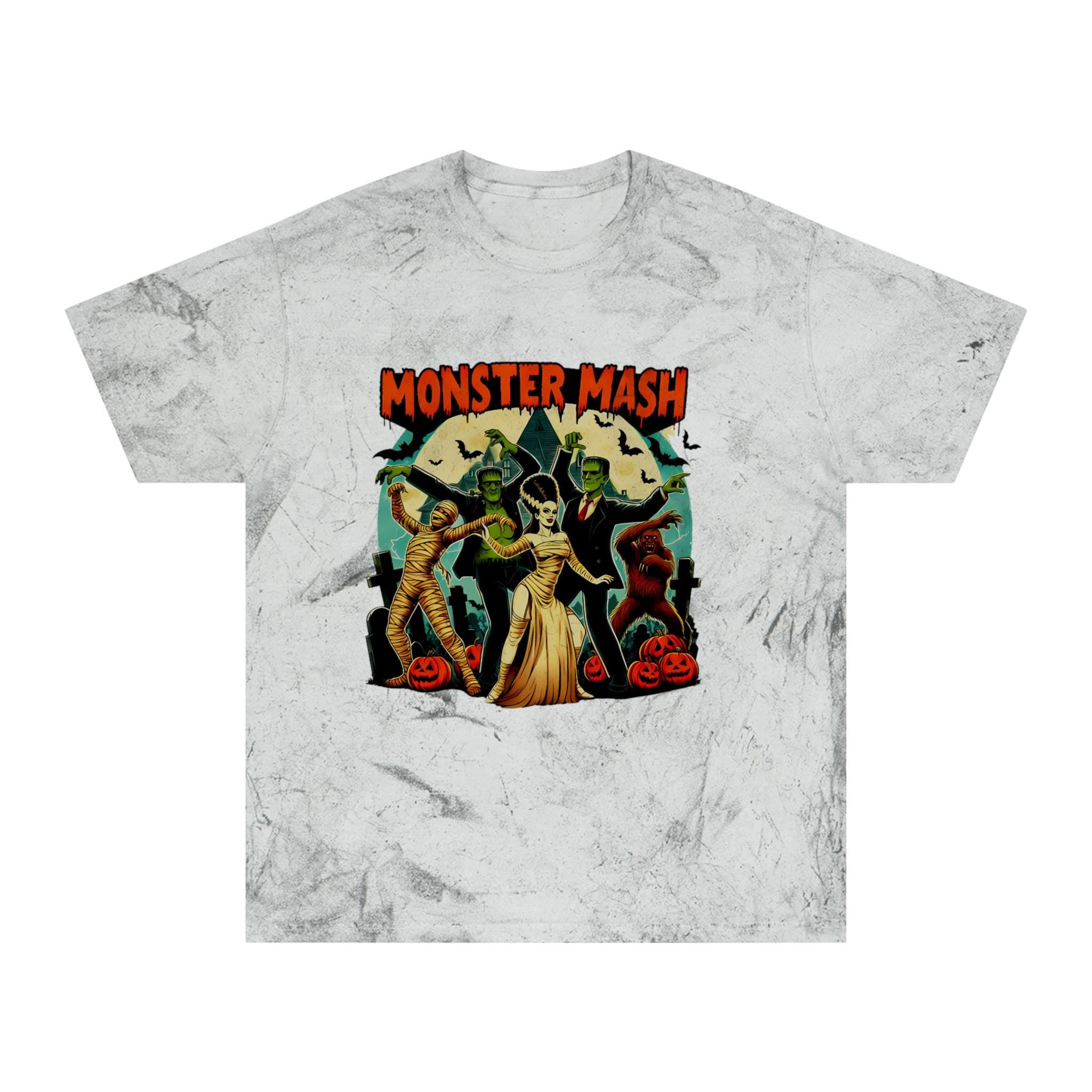 Personalisierbares Monster Mash Halloween T-Shirt - Gruselige Party Mumie + Vampir Shirt - Vollmond Kürbis Grafik - Oktober Festliches Kostüm Top