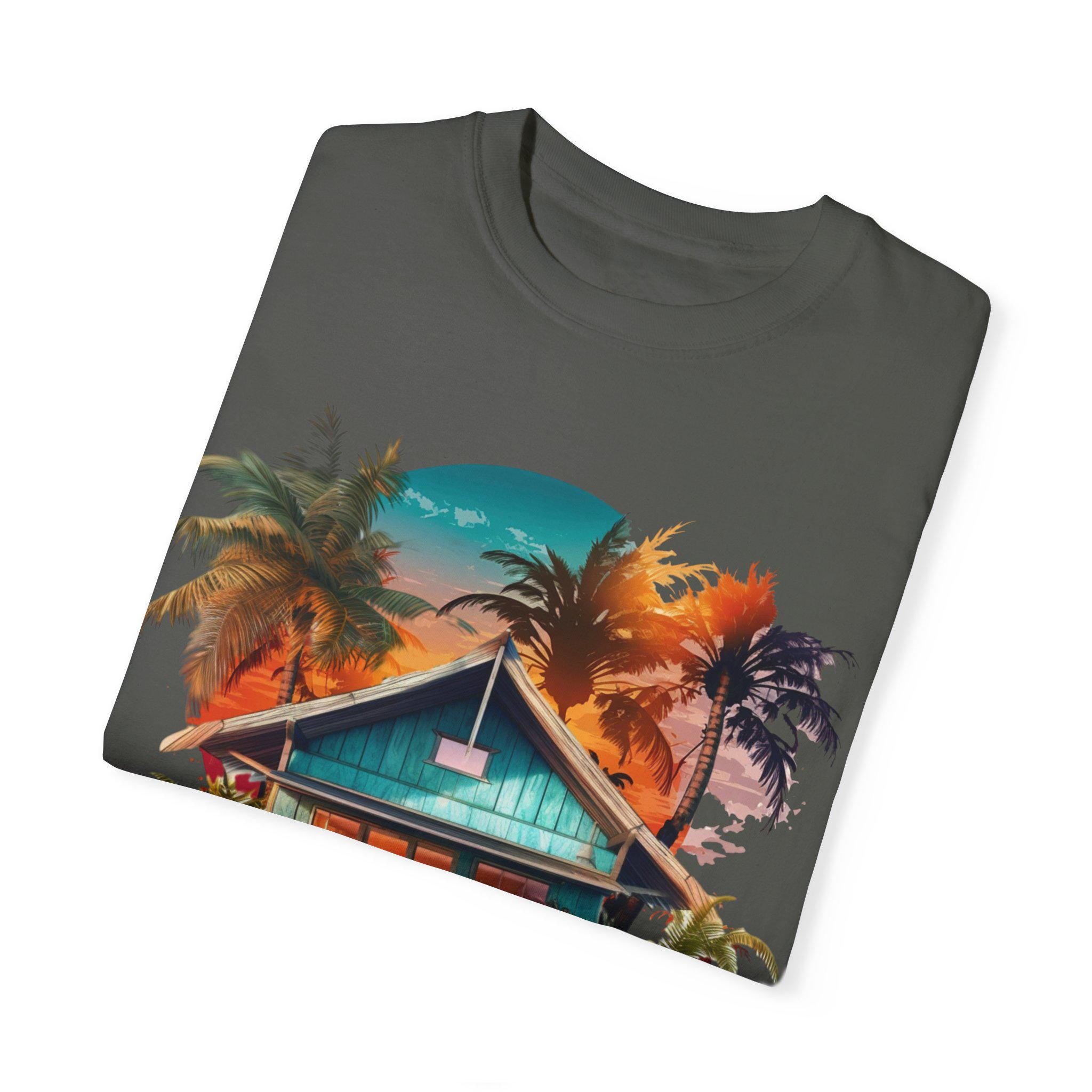 Personalisierbares Beach Bum Shirt, Coconut Cottage Sommer T-Shirt - Geschenk für Sie, Familienurlaub, Besties T-Shirt, Unisex Kleidungsstück gefärbt