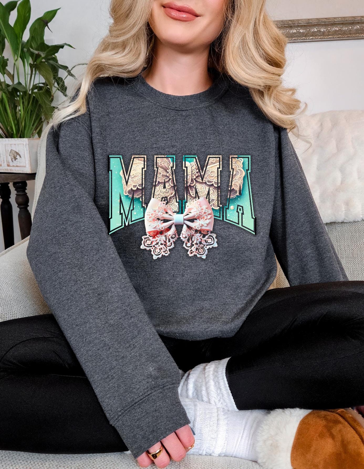 Personalizable Collegiate Font Mama Mom Gift Unisex Sweatshirt, Mother's Day Coquette Bow Design, Cute Crewneck Jumper, Gift for Her