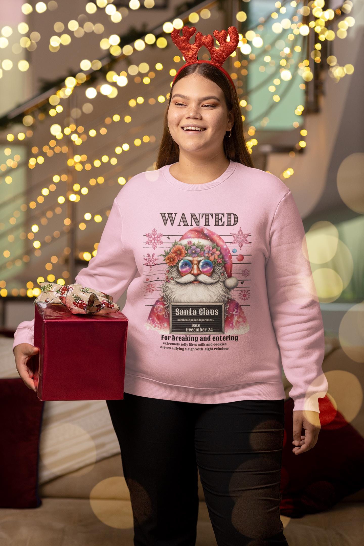 Funny Santa Wanted Christmas Sweatshirt, Holiday Party Top for Men Women, Festive Xmas Jumper Gift, Comfy Winter Pullover, Ugly Tee, Crew