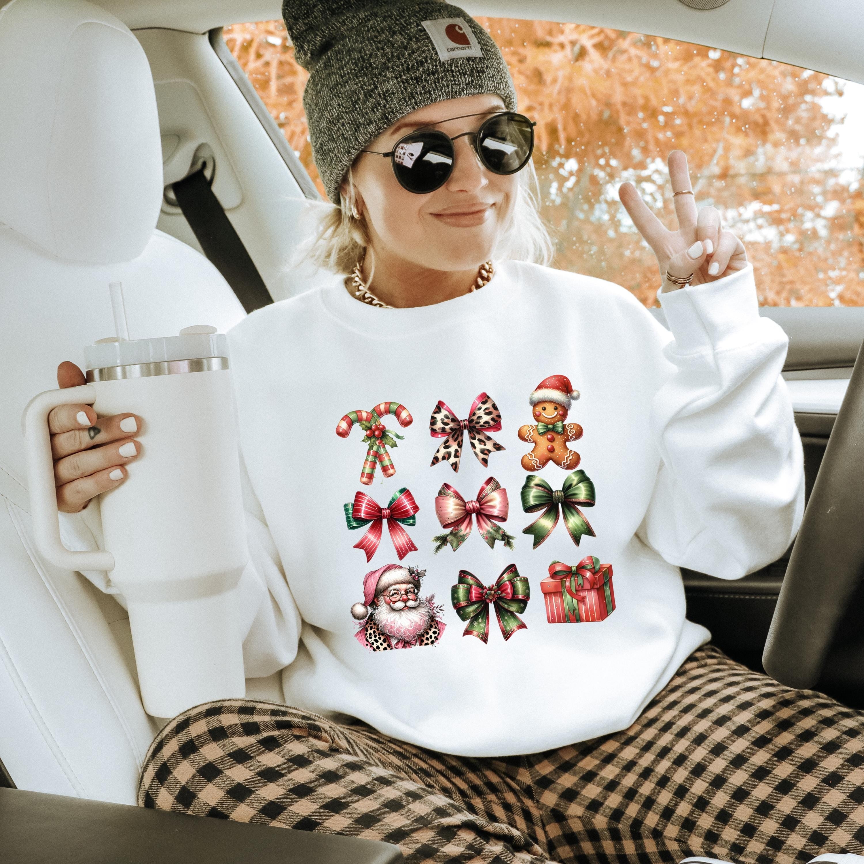 Personalisierbares Coquette Christmas Icons Sweatshirt - Festliche Urlaubsbekleidung