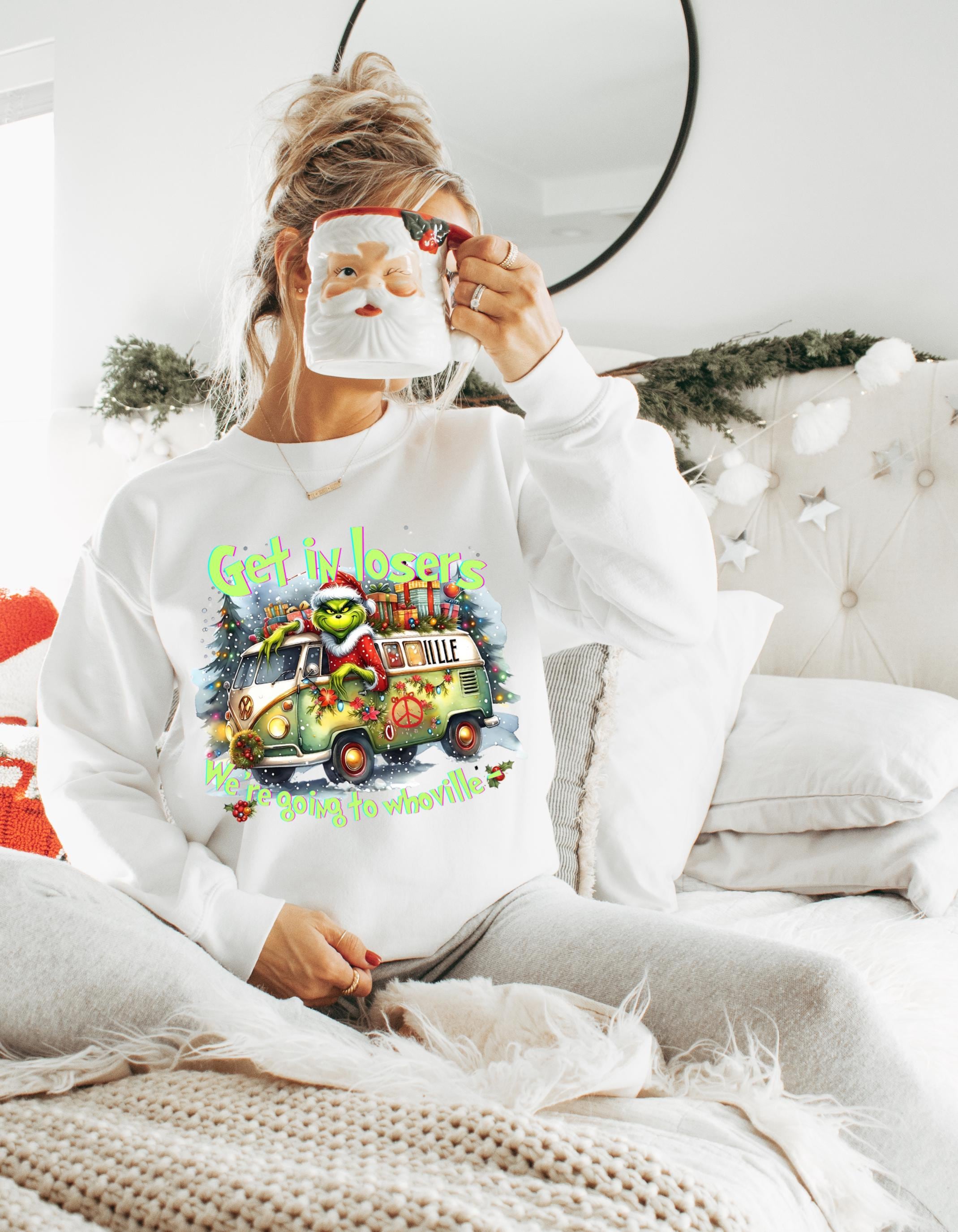 Personalisierbares grünes Monster Grinch Christmas Road Trip Sweatshirt - Festlicher Urlaubsspaß