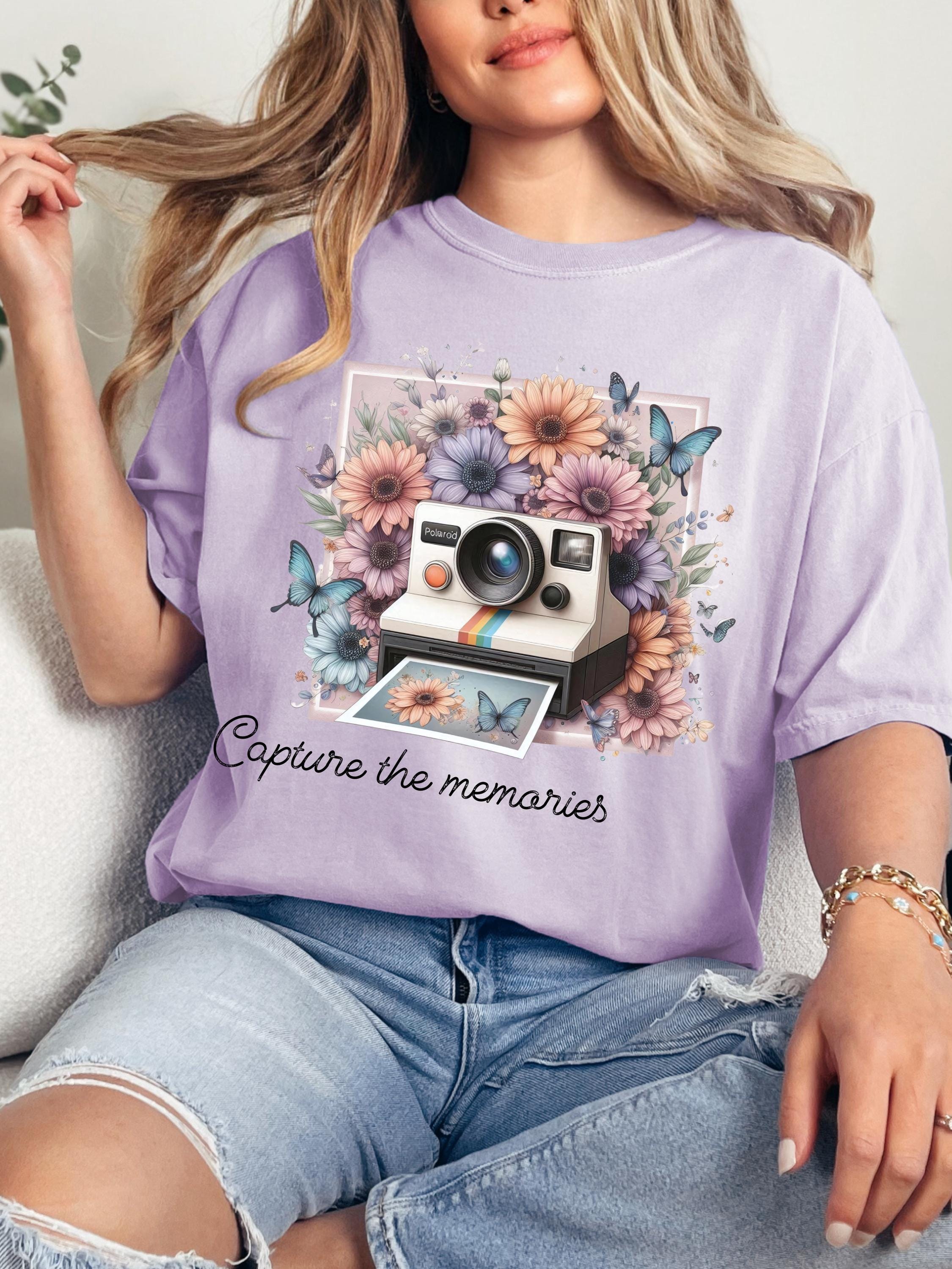 Inspirierendes T-Shirt, Motivierendes Zitat T-Shirt, Positives Shirt, Geschenk für Frauen - Unisex T-Shirt, Kleidungsstückgefärbtes Shirt, Capture the Moments Shirt,