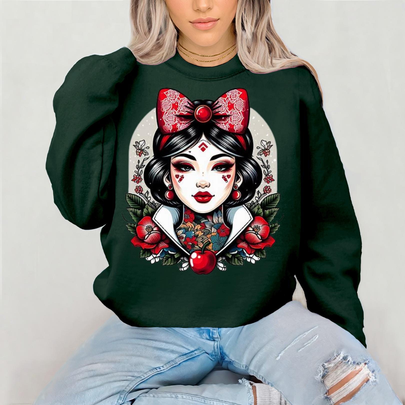 Vintage-Inspired Sweatshirt with Floral Design, Cozy Sweatshirt, Artistic Apparel, Gift for Her, Casual Wear, Everyday Style