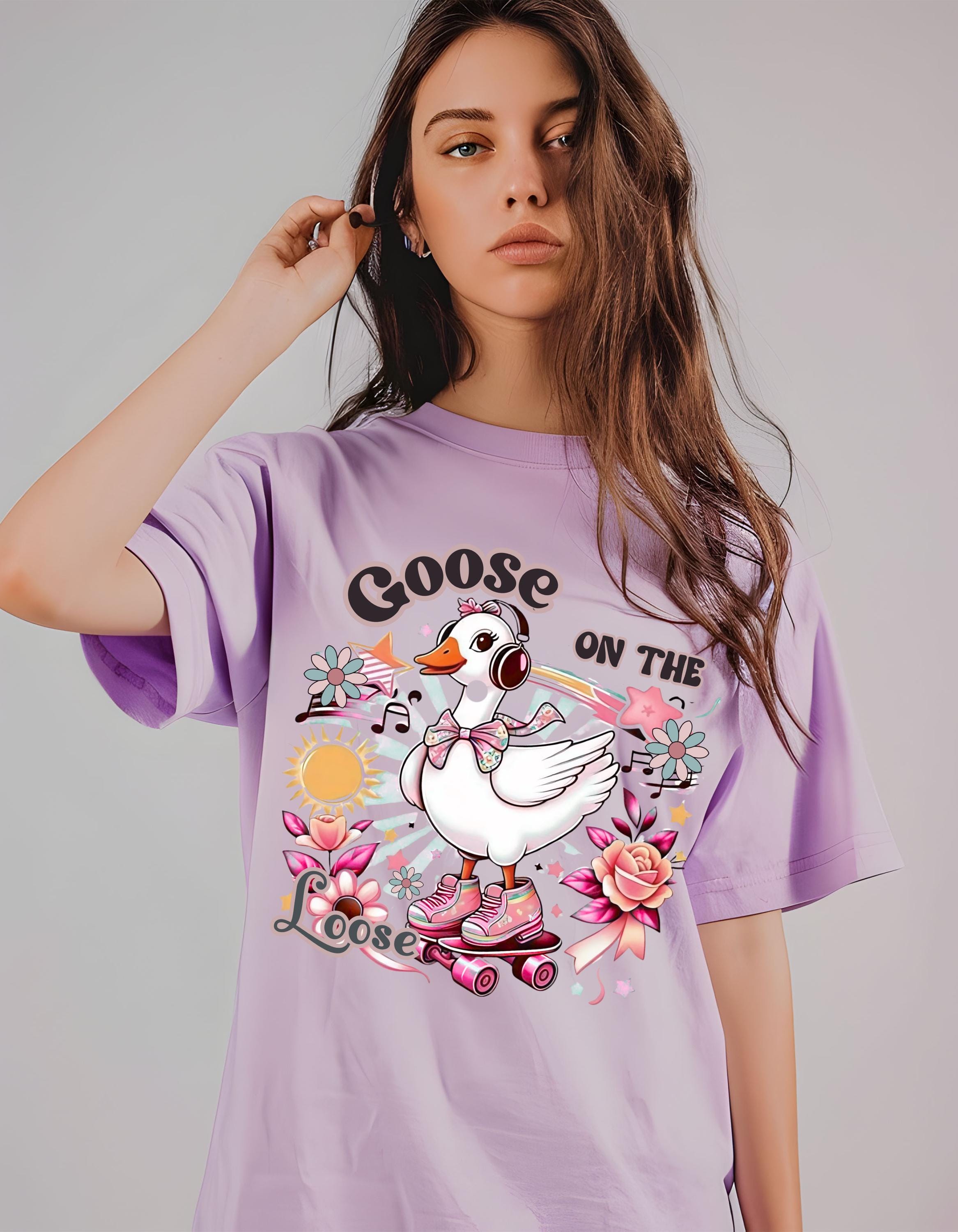 Parody Retro Goose Graphic Tee: Playful Summer Apparel for Bird Enthusiasts & Animal Lovers