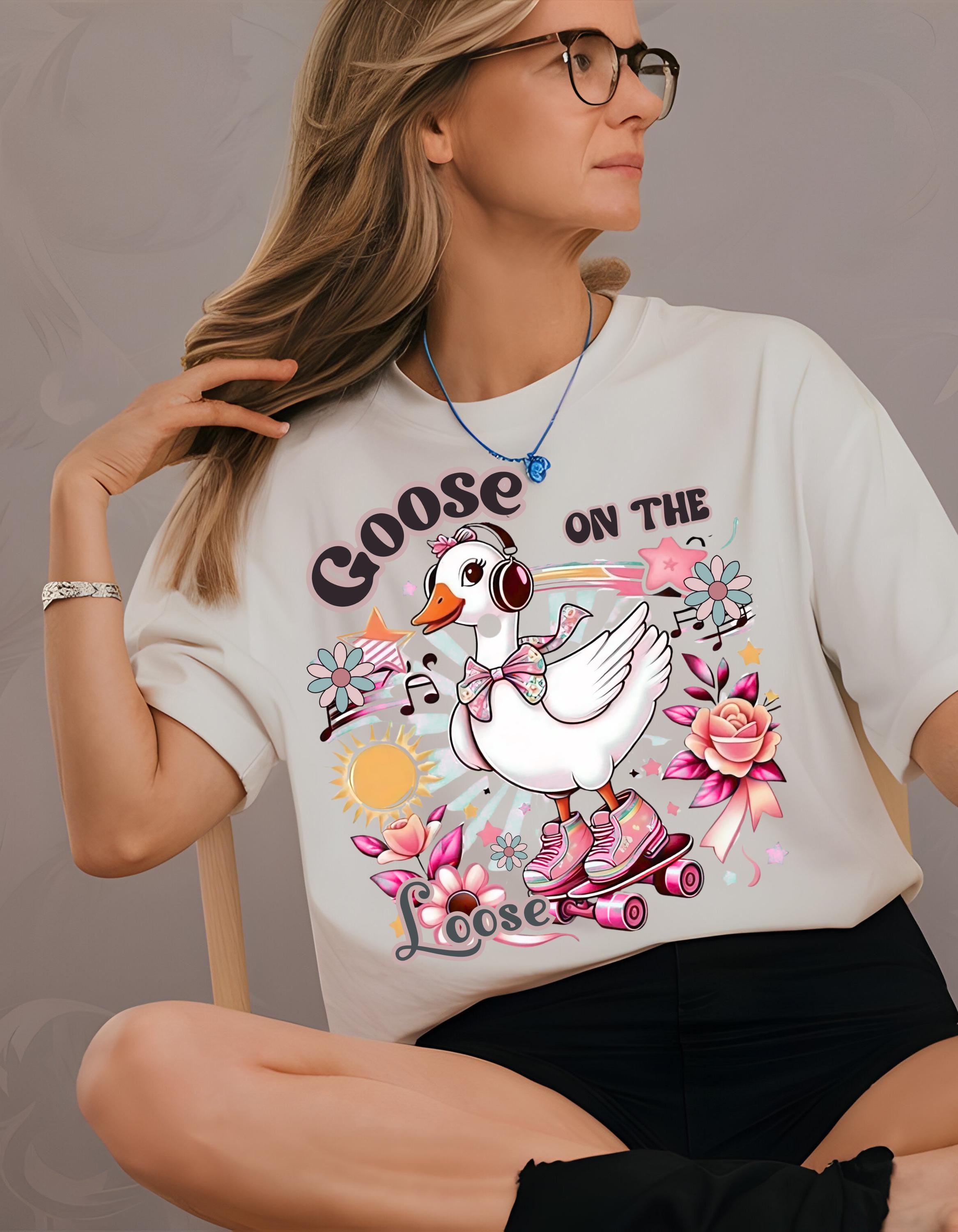 Parody Retro Goose Graphic Tee: Playful Summer Apparel for Bird Enthusiasts & Animal Lovers