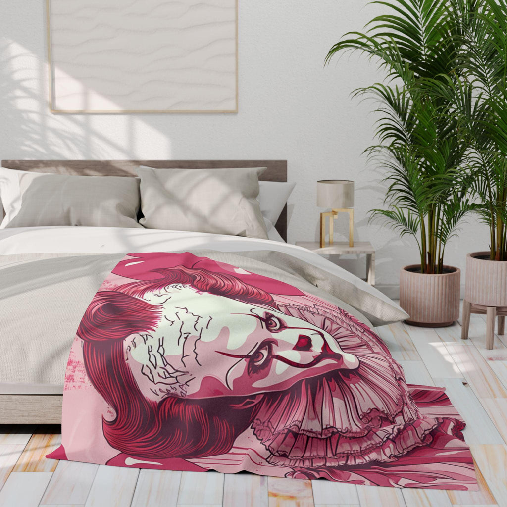 Parody Spooky Clown Arctic Fleece Blanket: Cozy Horror Throw for Halloween Decor & Movie Lovers