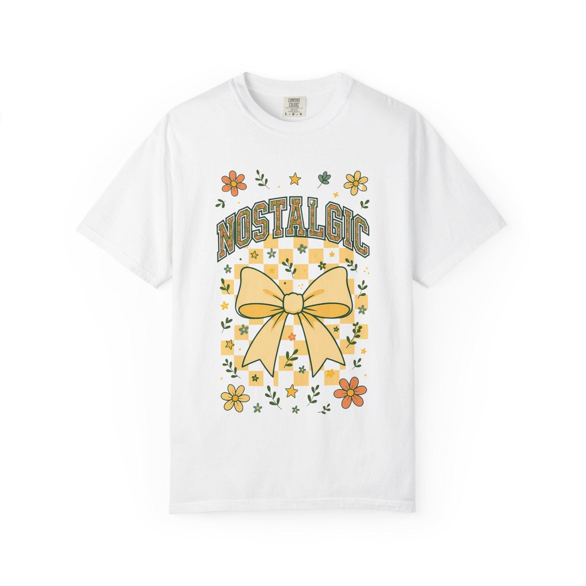 Nostalgic Floral T-Shirt: Vintage Style Unisex Tee