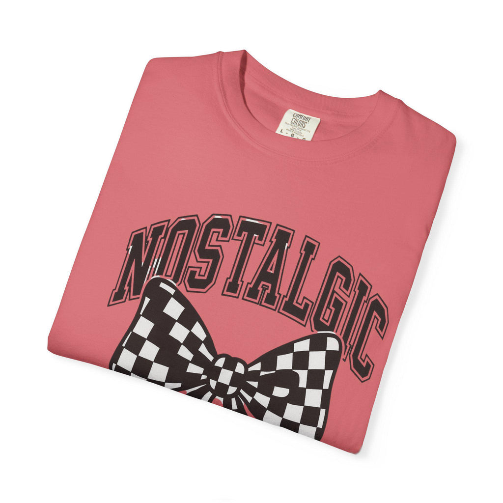 Nostalgic Bow Graphic T-Shirt: Unisex Vintage Fashion Tee
