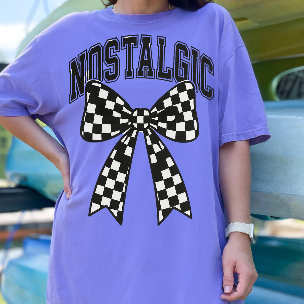 Nostalgic Bow Graphic T-Shirt: Unisex Vintage Fashion Tee