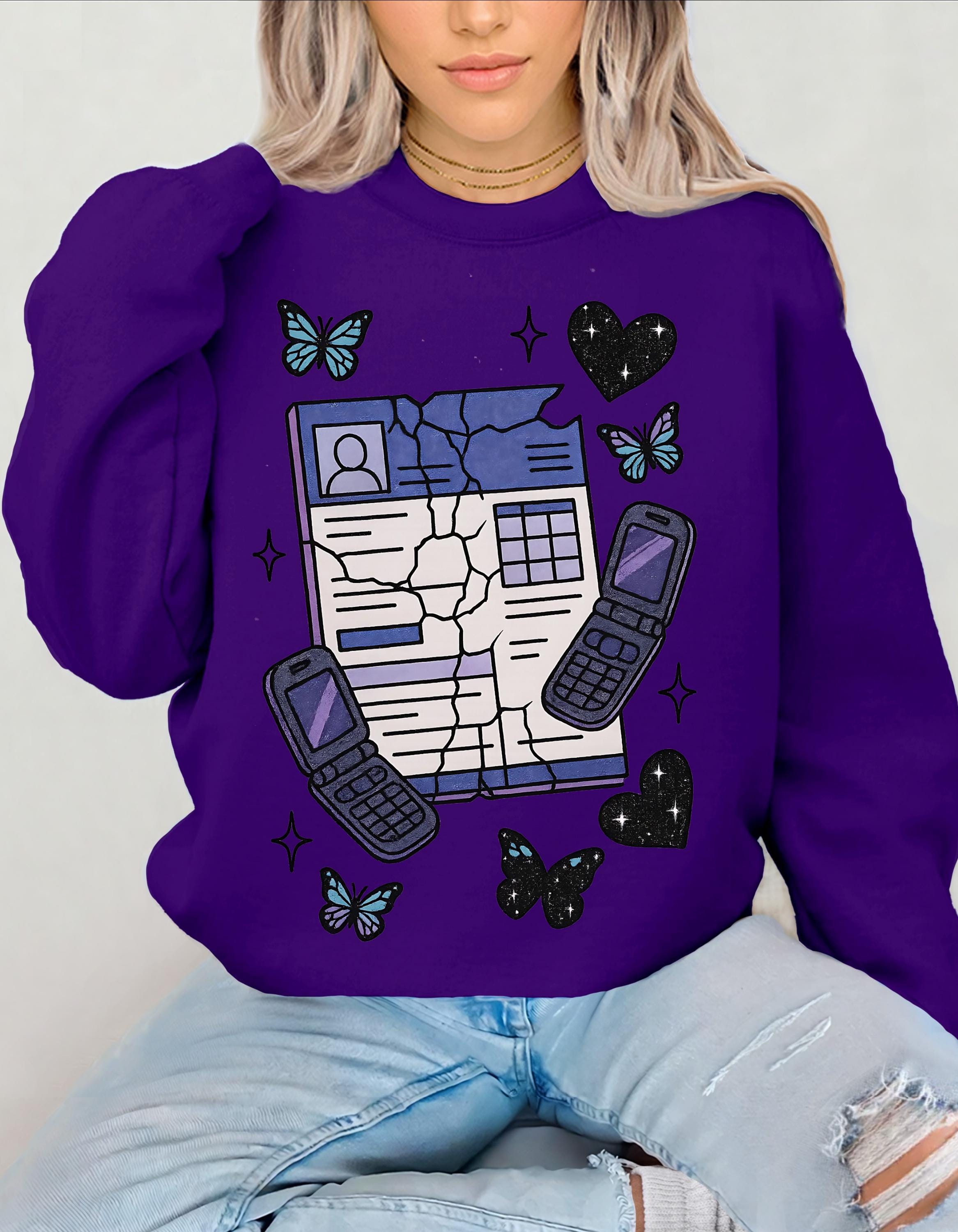 Butterfly Graphic Crewneck Sweatshirt: Unisex Cozy Fall Fashion