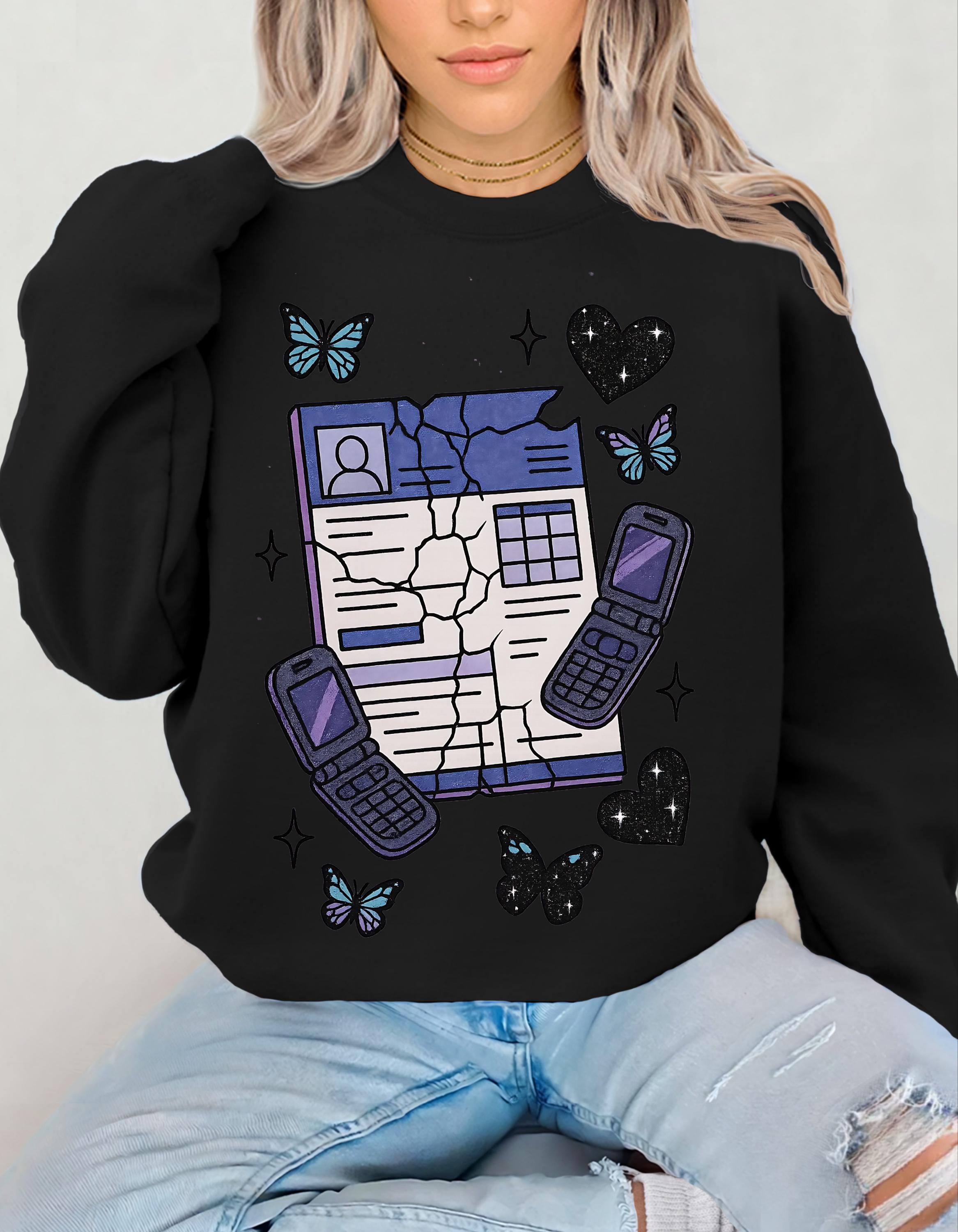 Butterfly Graphic Crewneck Sweatshirt: Unisex Cozy Fall Fashion