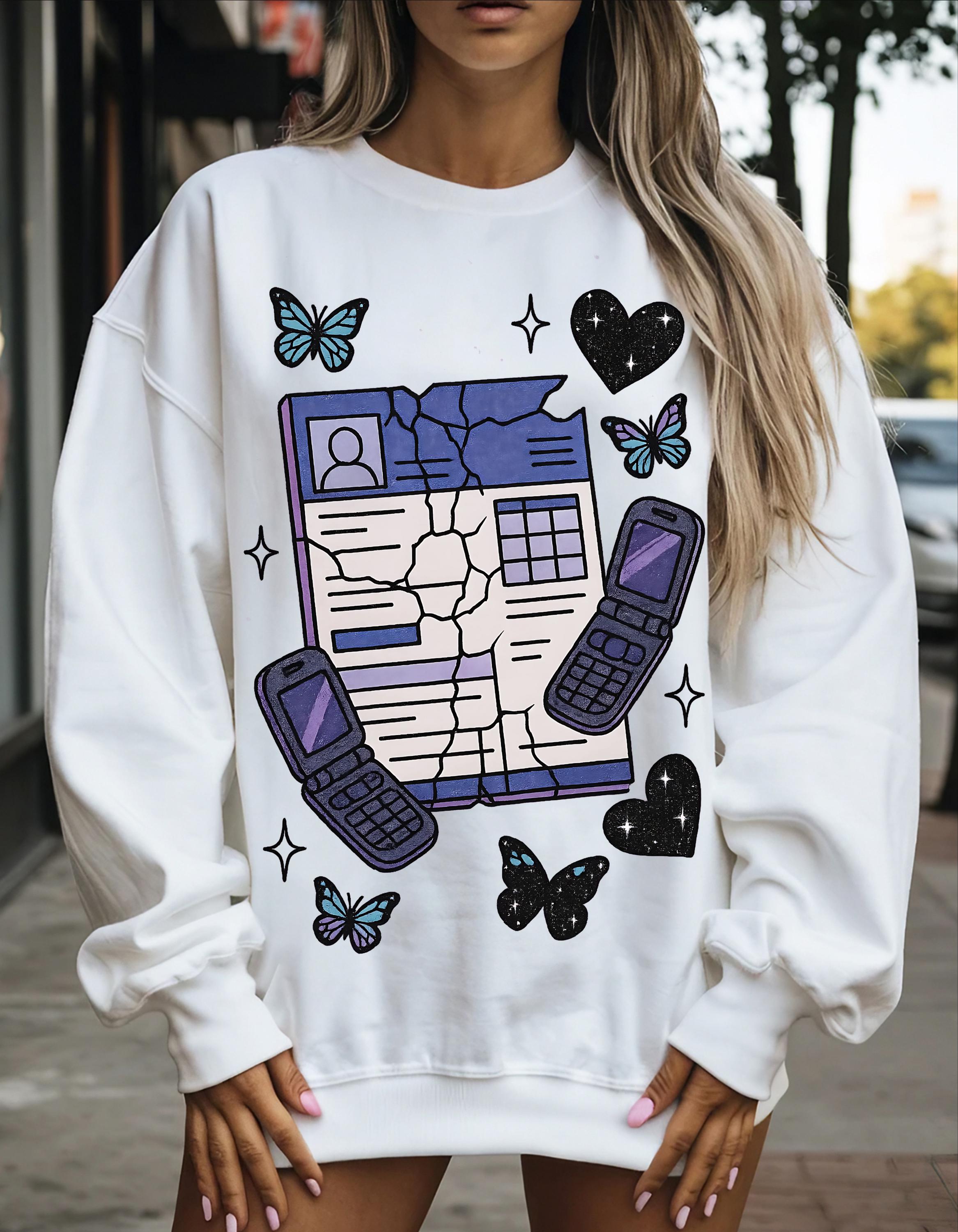 Butterfly Graphic Crewneck Sweatshirt: Unisex Cozy Fall Fashion