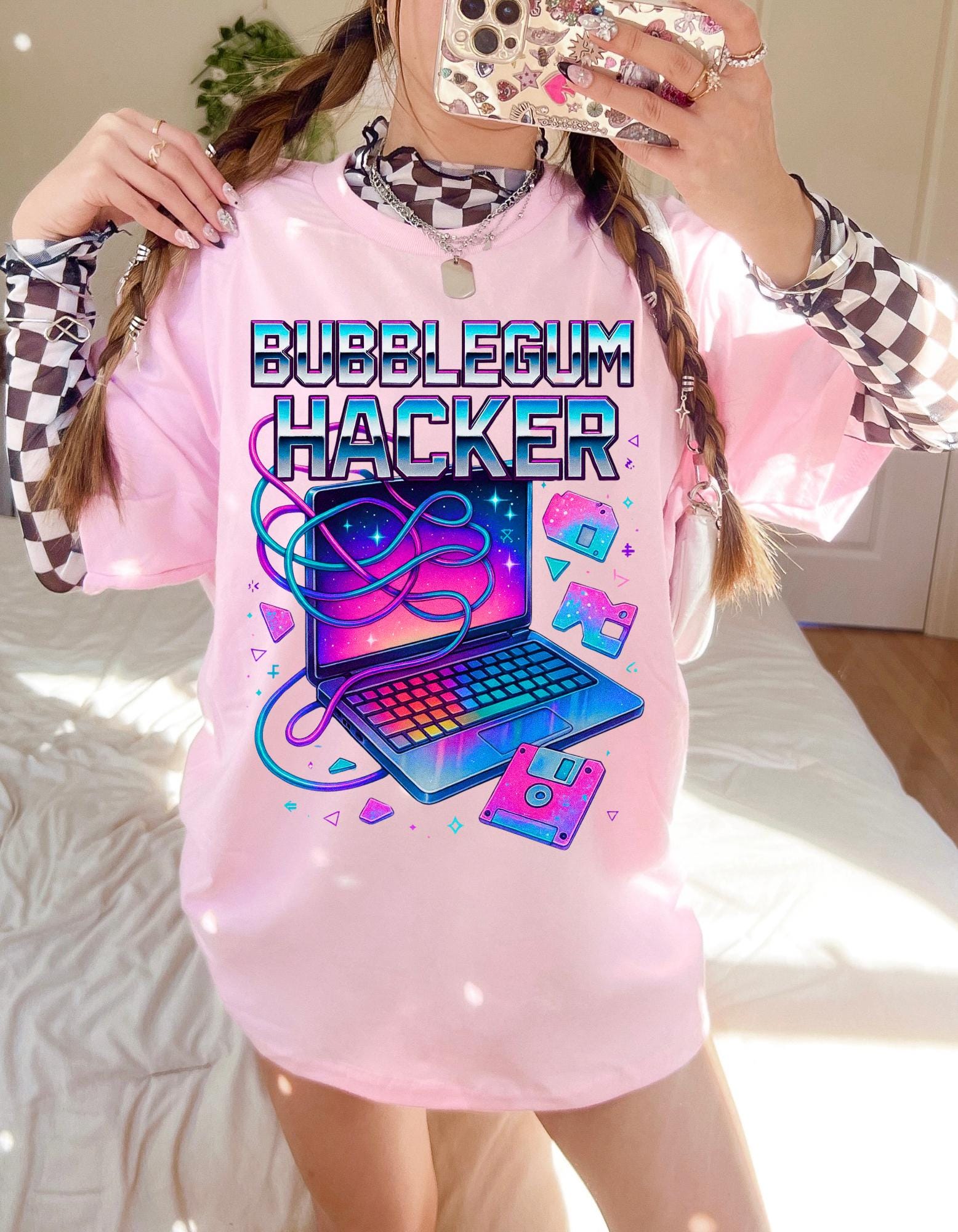 Bubblegum Hacker Tee: Retro Gamer Shirt, Cyberpunk Fashion