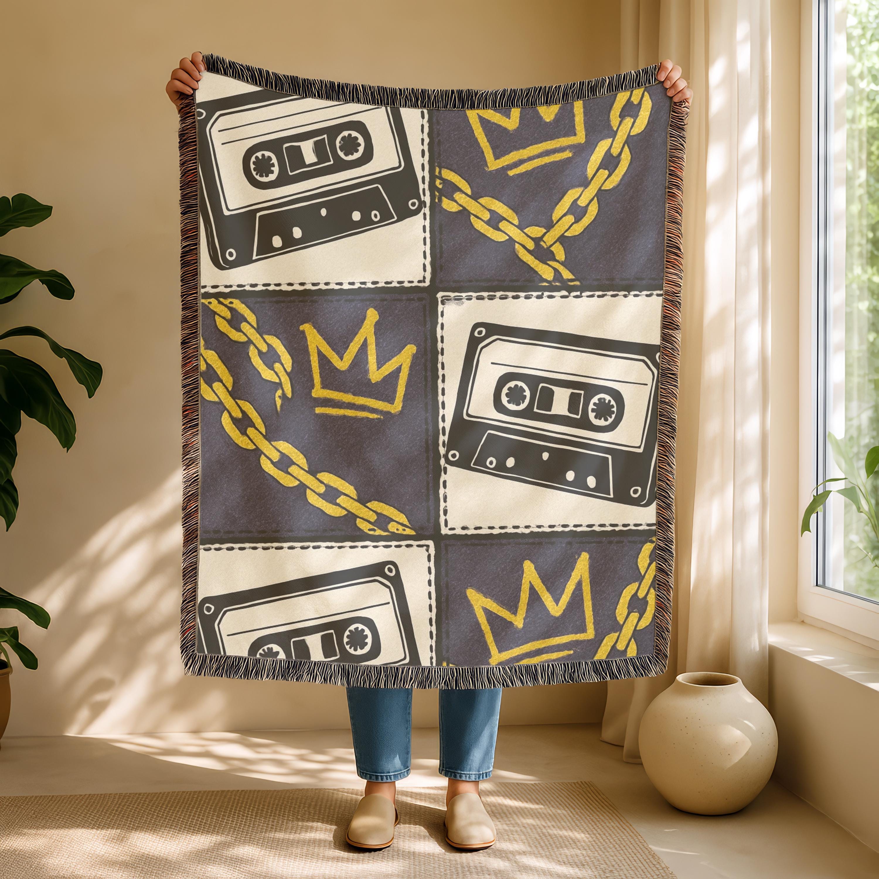 Y2K Street Style Woven Blanket: Retro Chains & Cassette Design - Cozy Urban Decor Throw