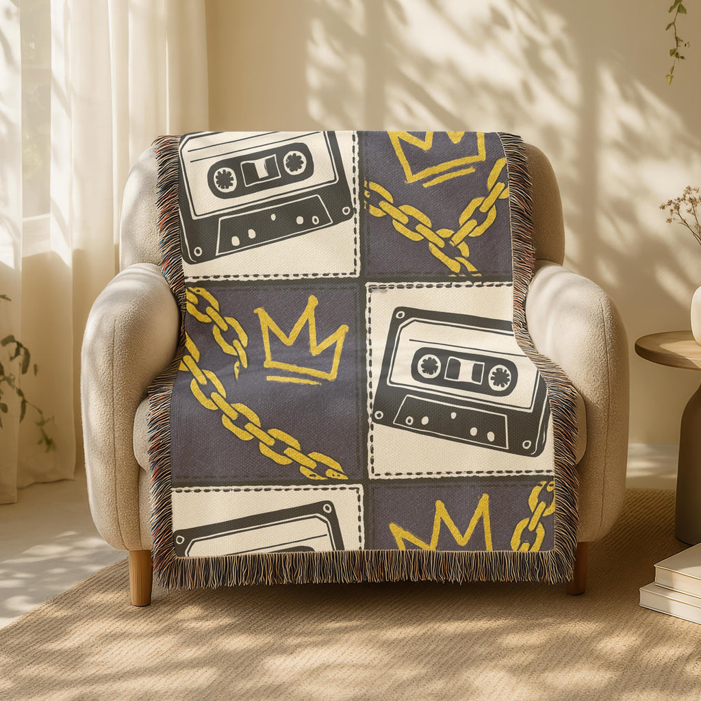 Y2K Street Style Woven Blanket: Retro Chains & Cassette Design - Cozy Urban Decor Throw