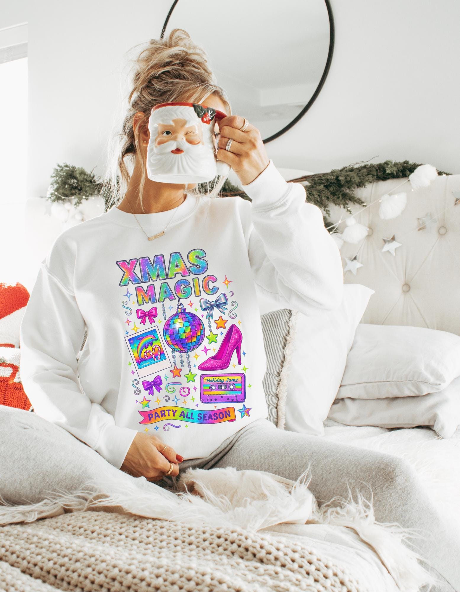 Festive Holiday Magic Crewneck: Vibrant Xmas Party Sweatshirt for Cozy Casual Winter Wear