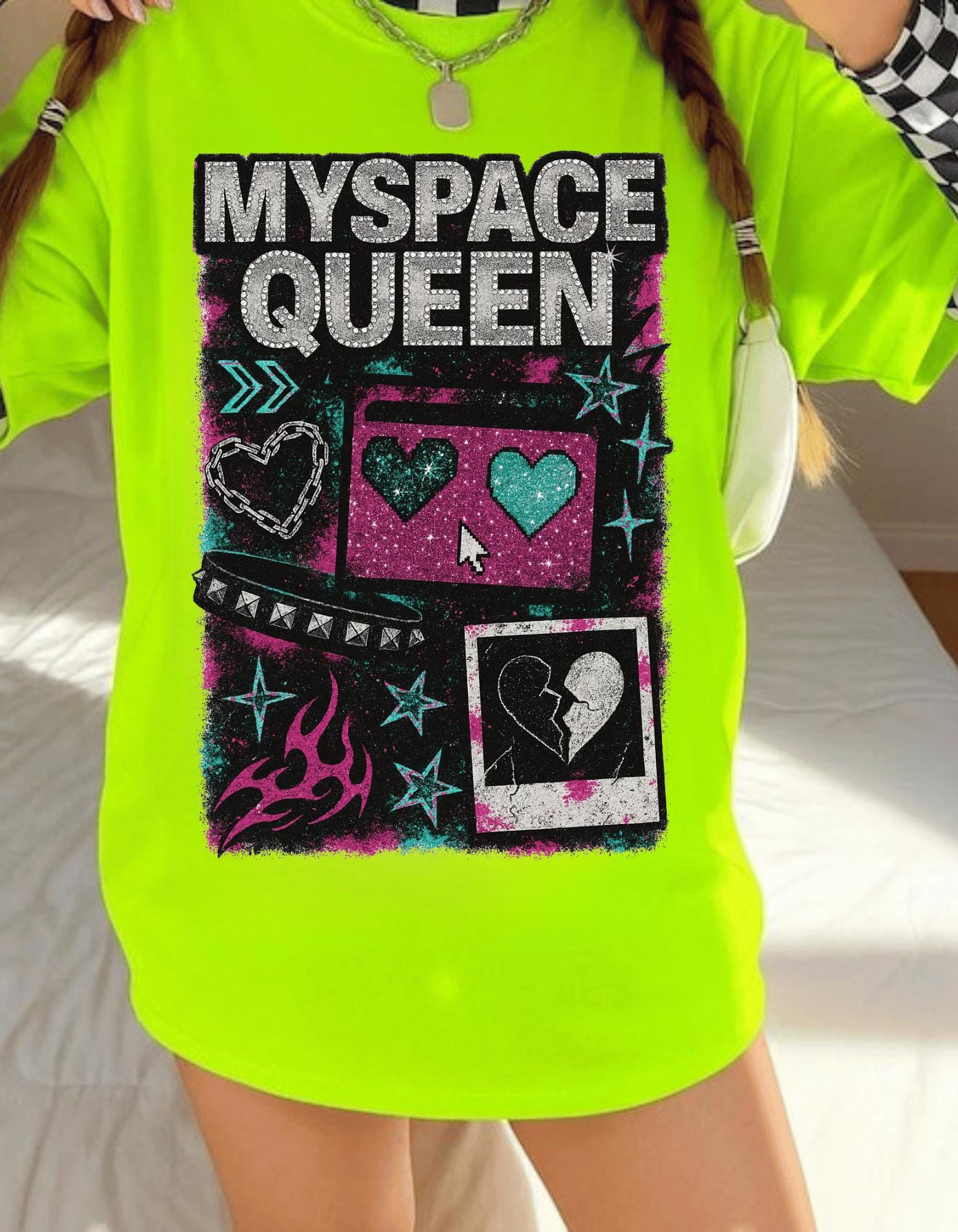 Retro MySpace Queen Graphic Tee Unisex Trendy Cotton T-Shirt Nostalgic Social Media Fashion