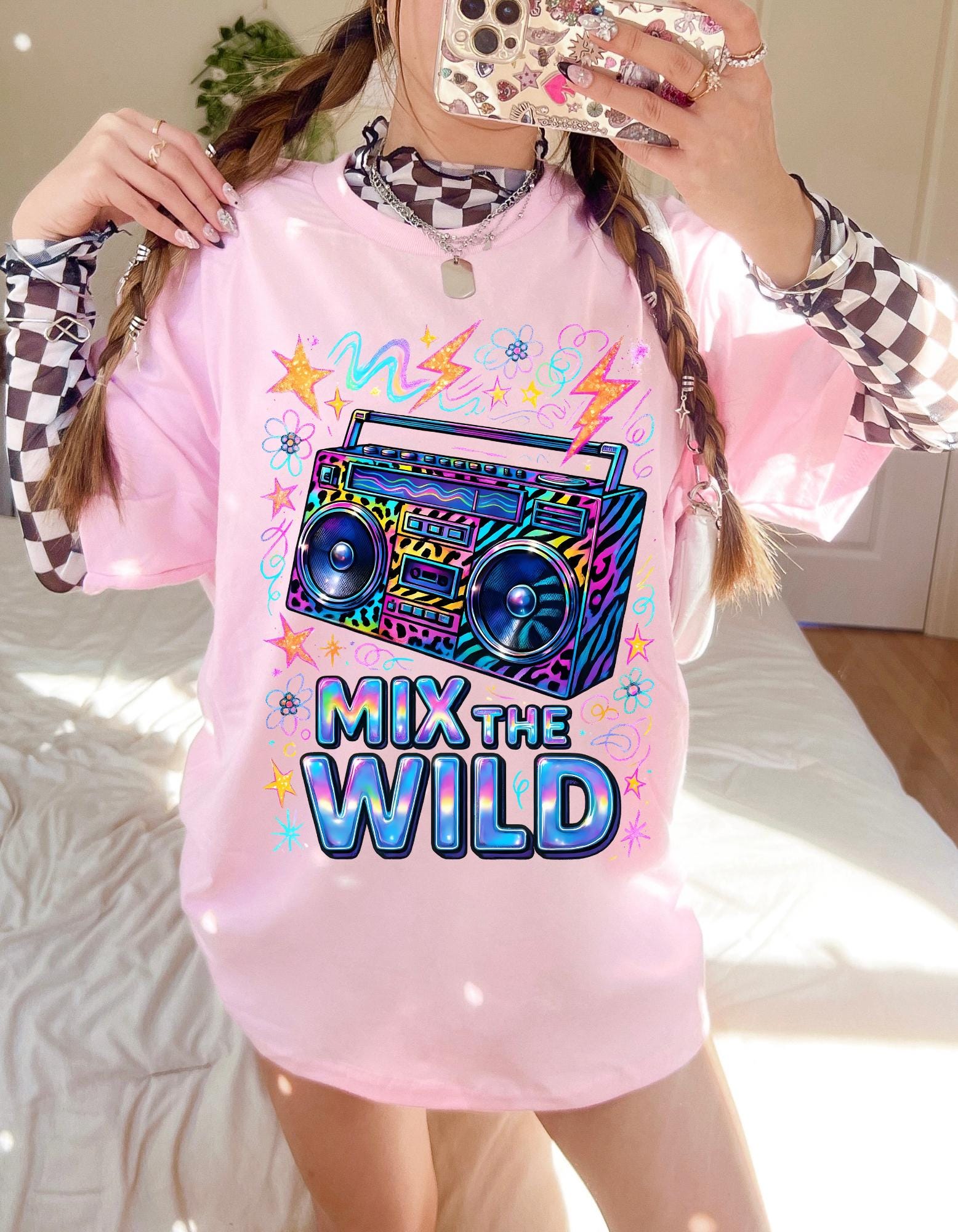 Retro Boombox Graphic Tee Vibrant Unisex Music T-Shirt Vintage Festival Wear