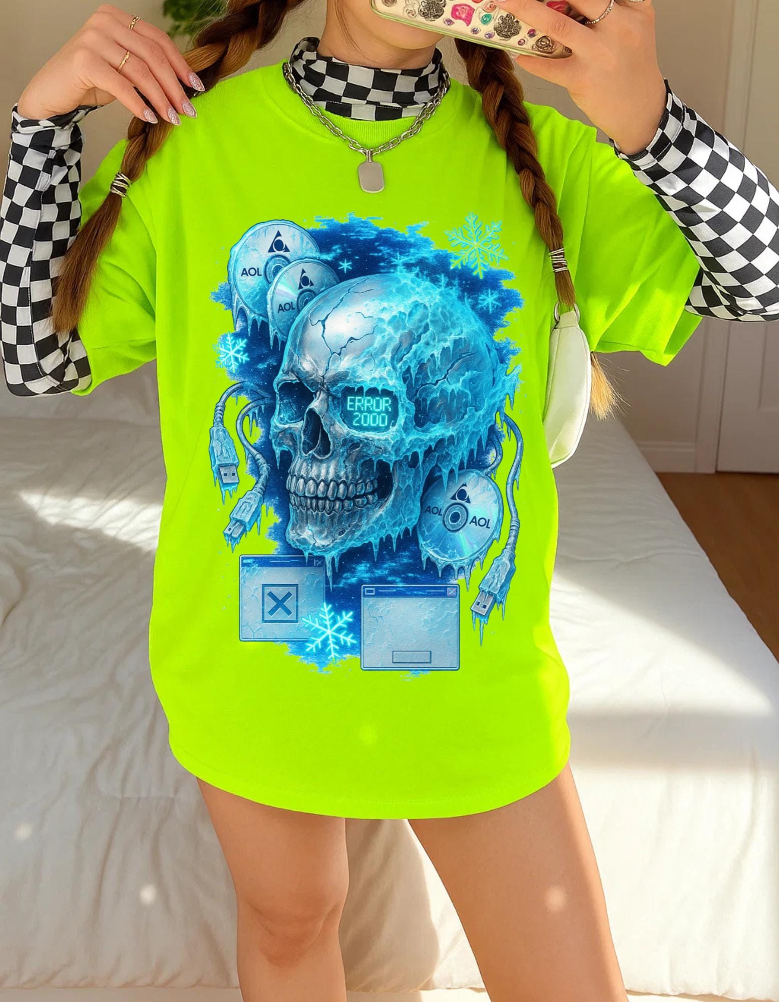 Retro Y2K Frozen Skull Graphic Tee: Spooky Halloween Horror Clothing, Unisex Cotton Creepy Top