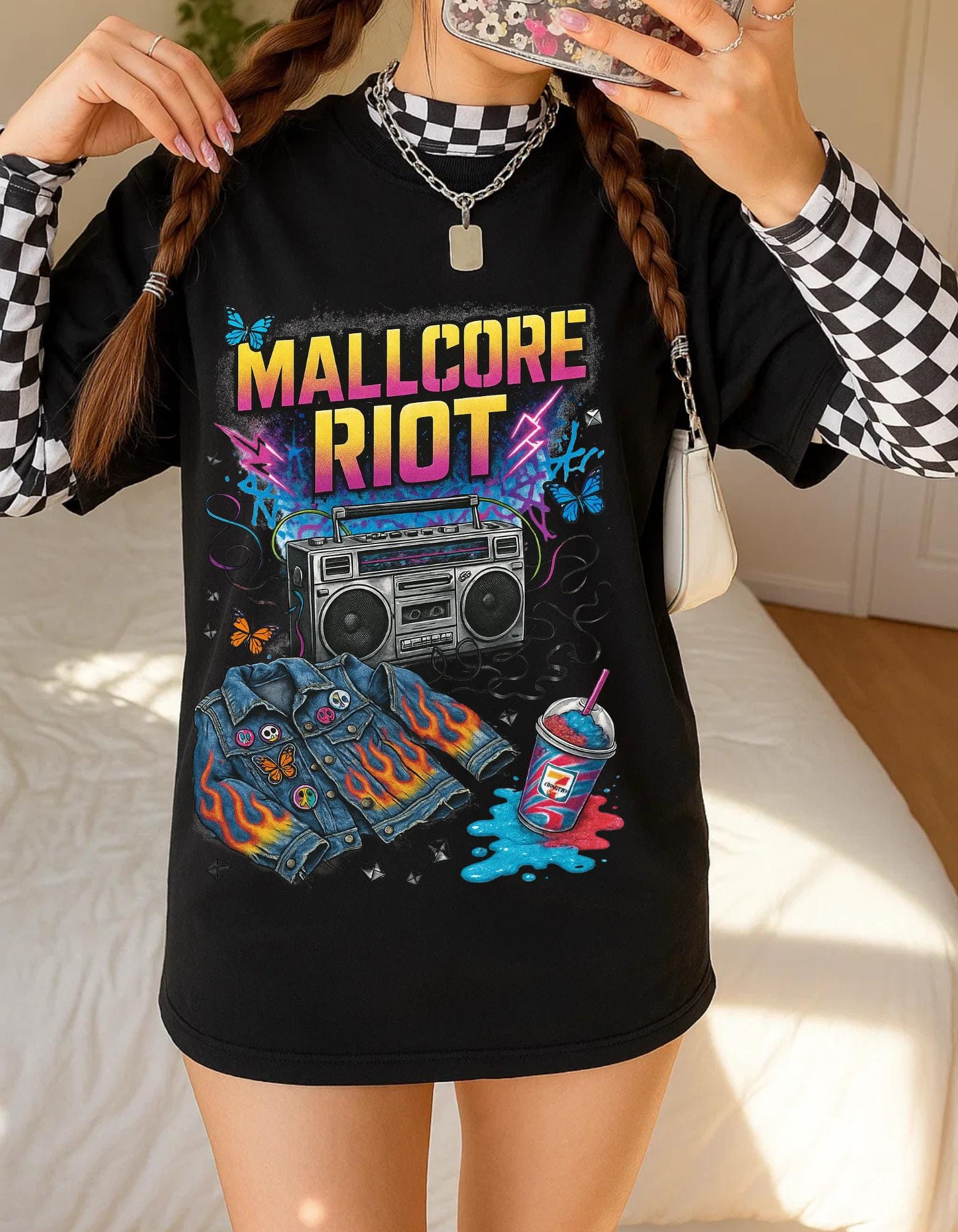 Mallcore Riot Graphic Tee: 90s Grunge Skater Style Alternative Streetwear Fashion
