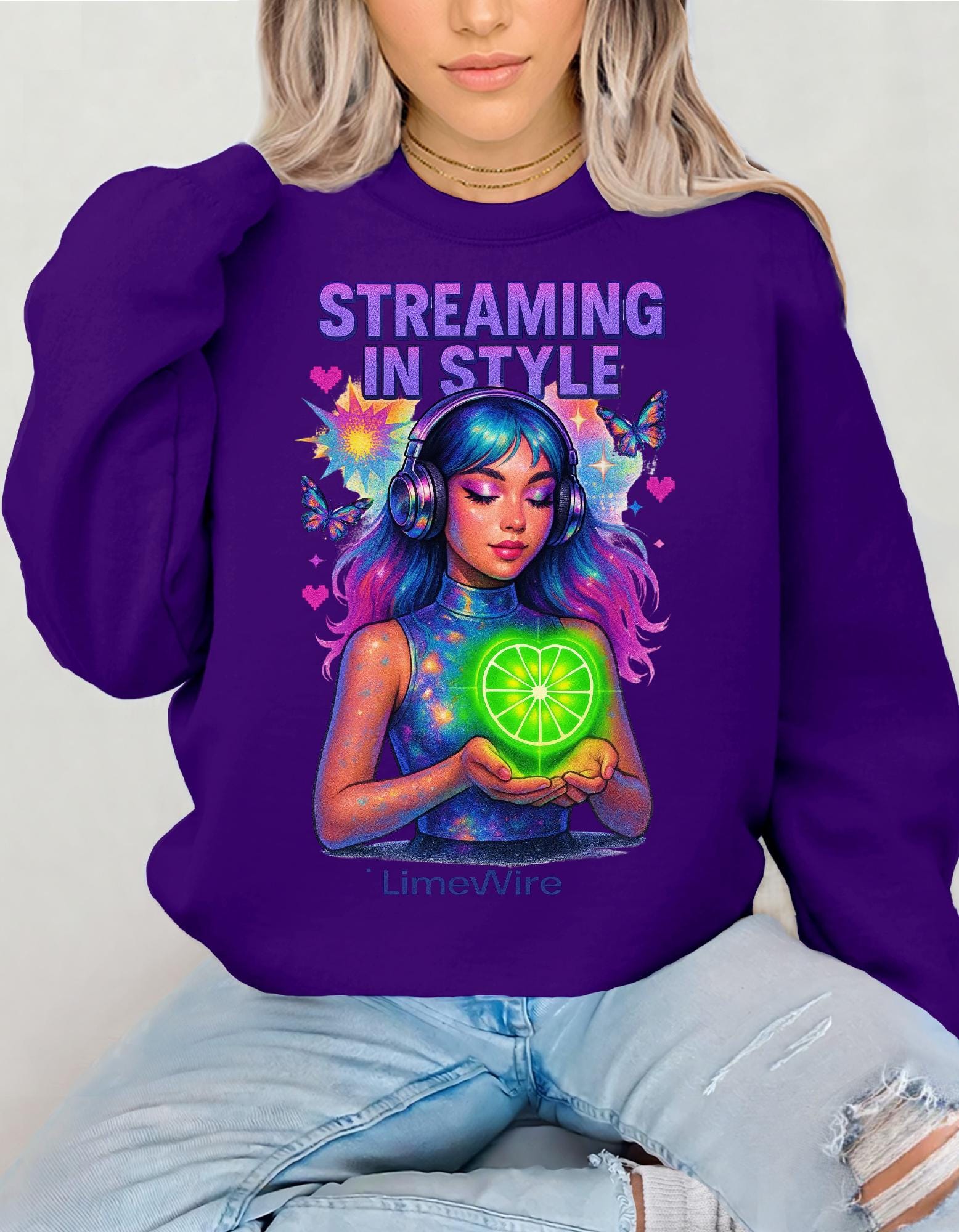 Retro Limewire Heart Crewneck: Retro Music Lover Pullover Sweatshirt for millennials Street Style