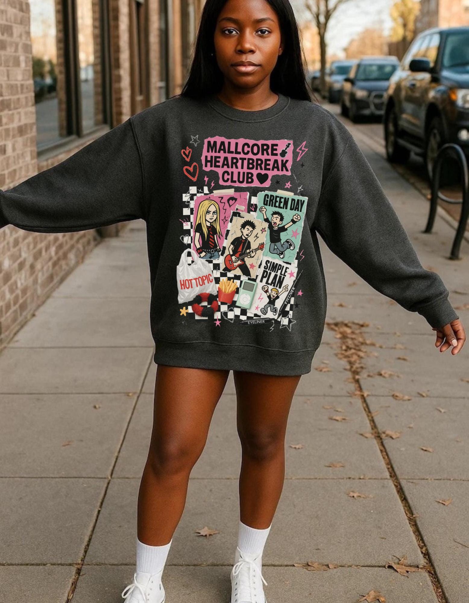 Y2K Pop Punk Graphic Sweatshirt | Mallcore Heartbreak Club Tee