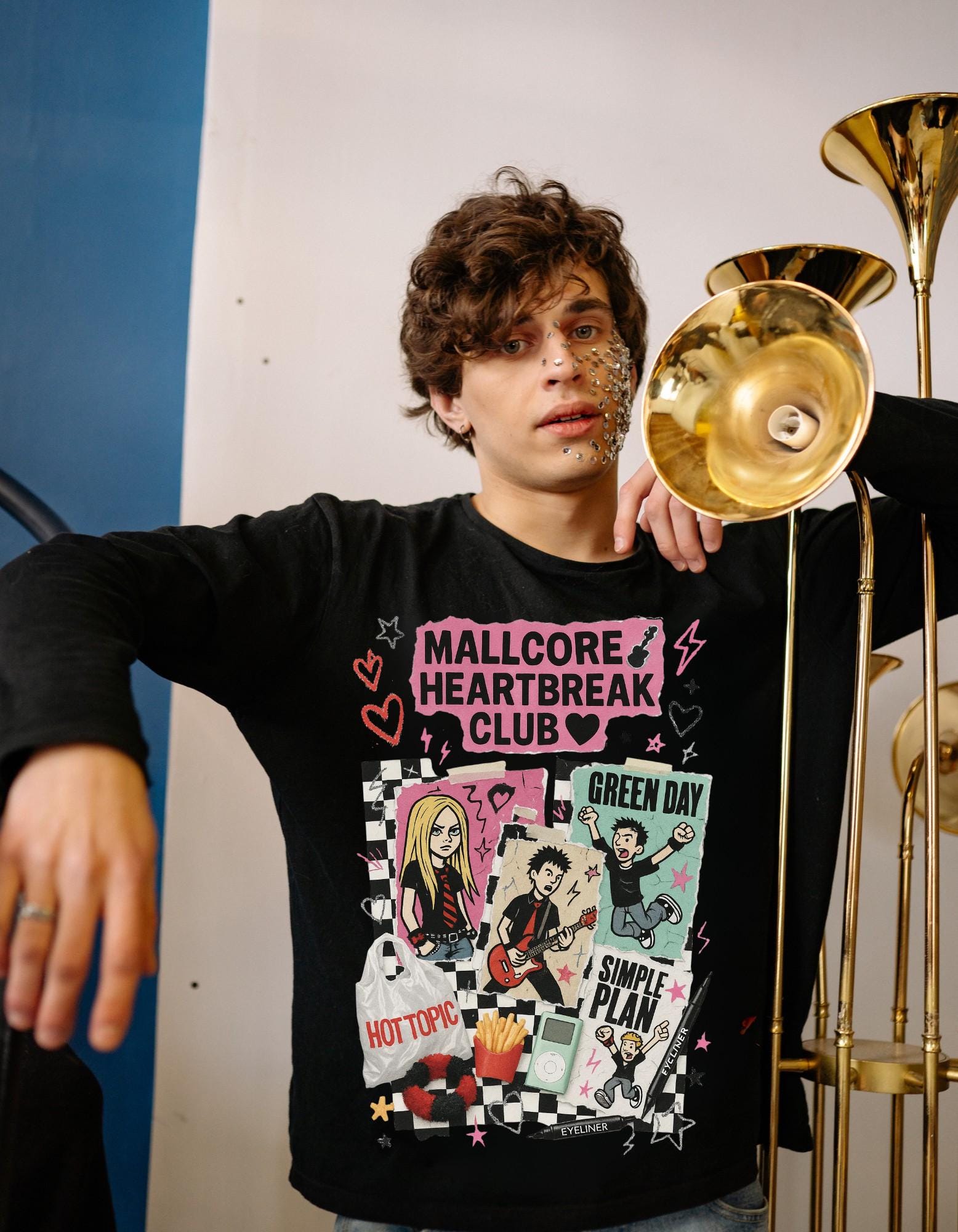 Y2K Pop Punk Graphic Sweatshirt | Mallcore Heartbreak Club Tee