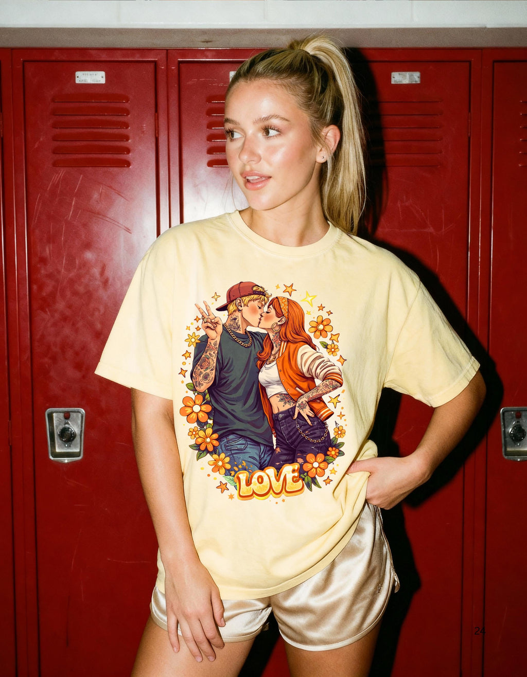 Kissing Couple Love T-Shirt Retro Floral Romance Tee Vintage Valentine Gift Unisex Top