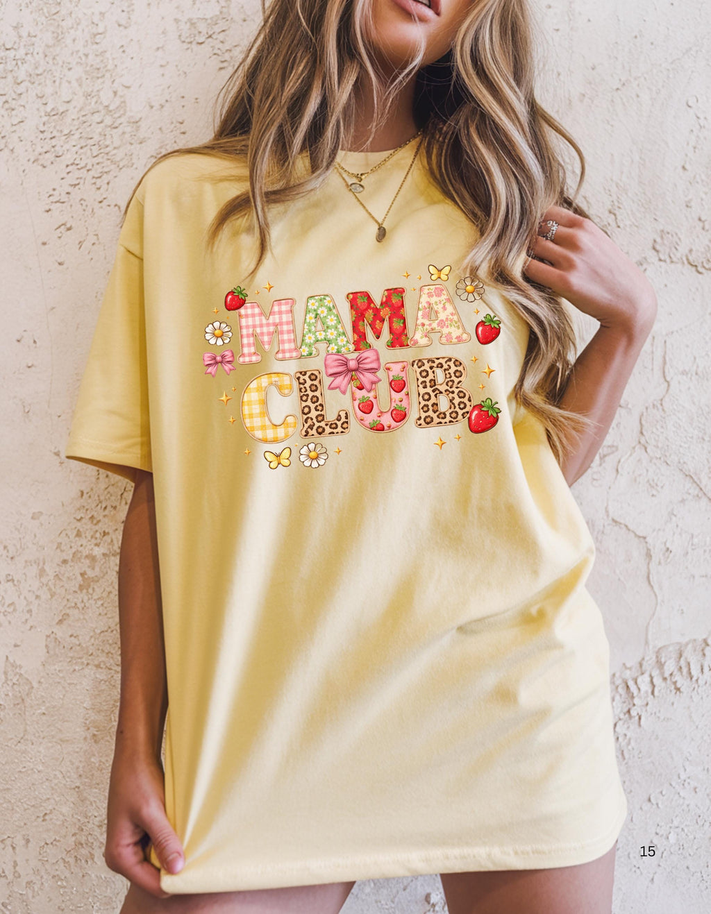Mama Club T-Shirt: Retro Strawberry Floral Graphic Top – Boho Casual Wear