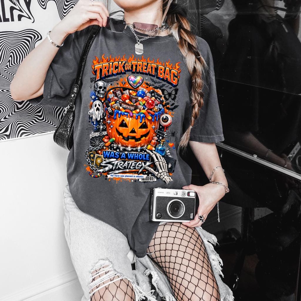 Trick or Treat Bag pumpkin strategy T-Shirt | Halloween candy jack-o'-lantern design