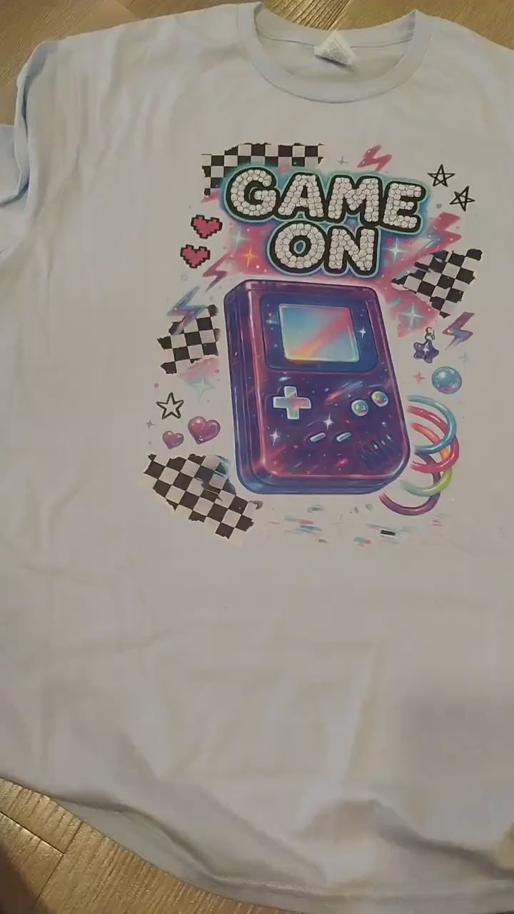 Retro Gamer T-Shirt: Vintage Video Game Apparel, Unisex Cotton Tee for Gaming Enthusiasts