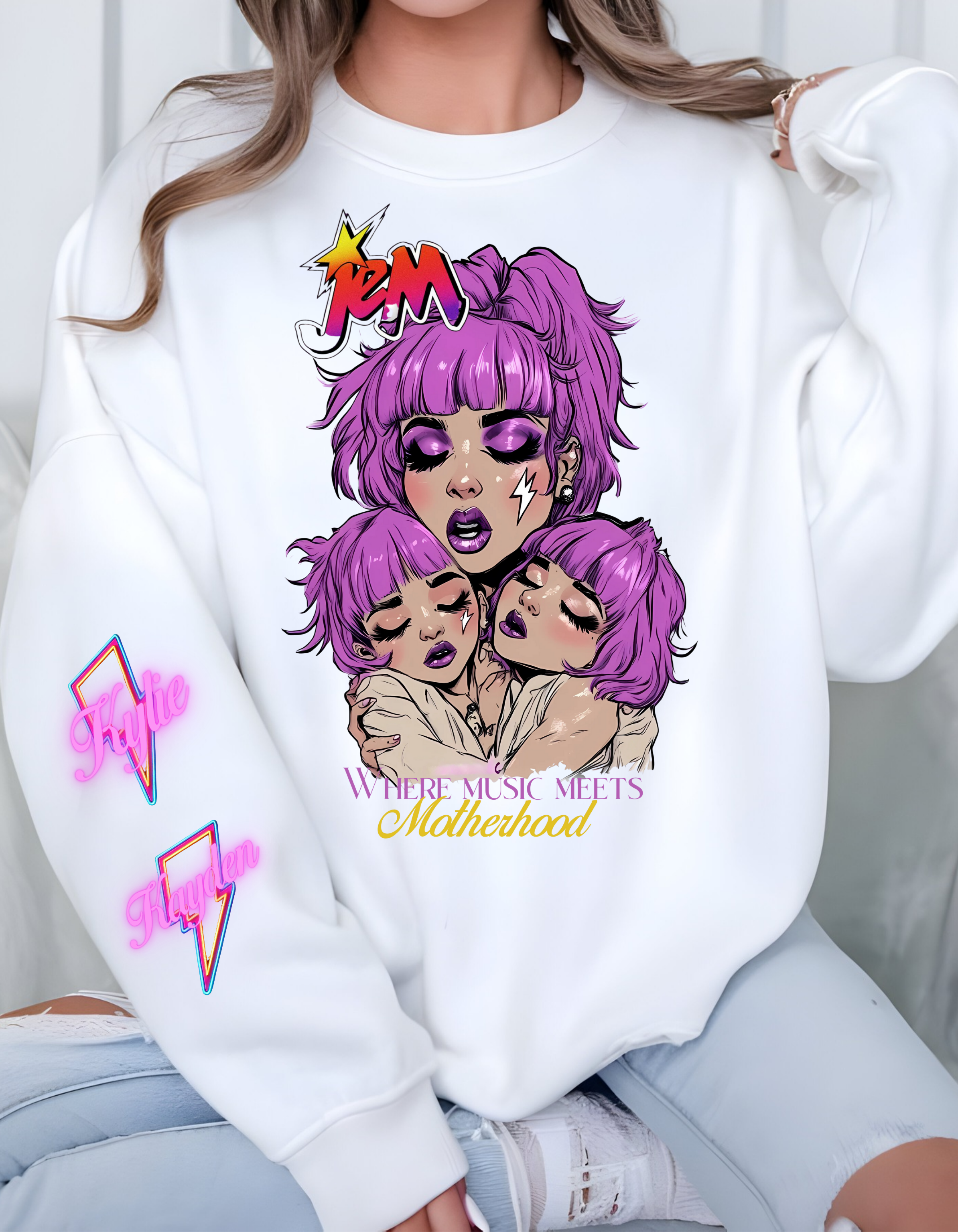 Retro 80er Cartoon Sweatshirt, Personalisierbare Jem and the Holograms Parodie Kleidung, Unisex Crewneck, Individualisierbarer Pullover, Vintage Style